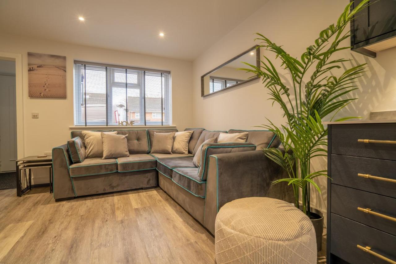 Mill Road Ground Floor Apartment Crawley  Luaran gambar