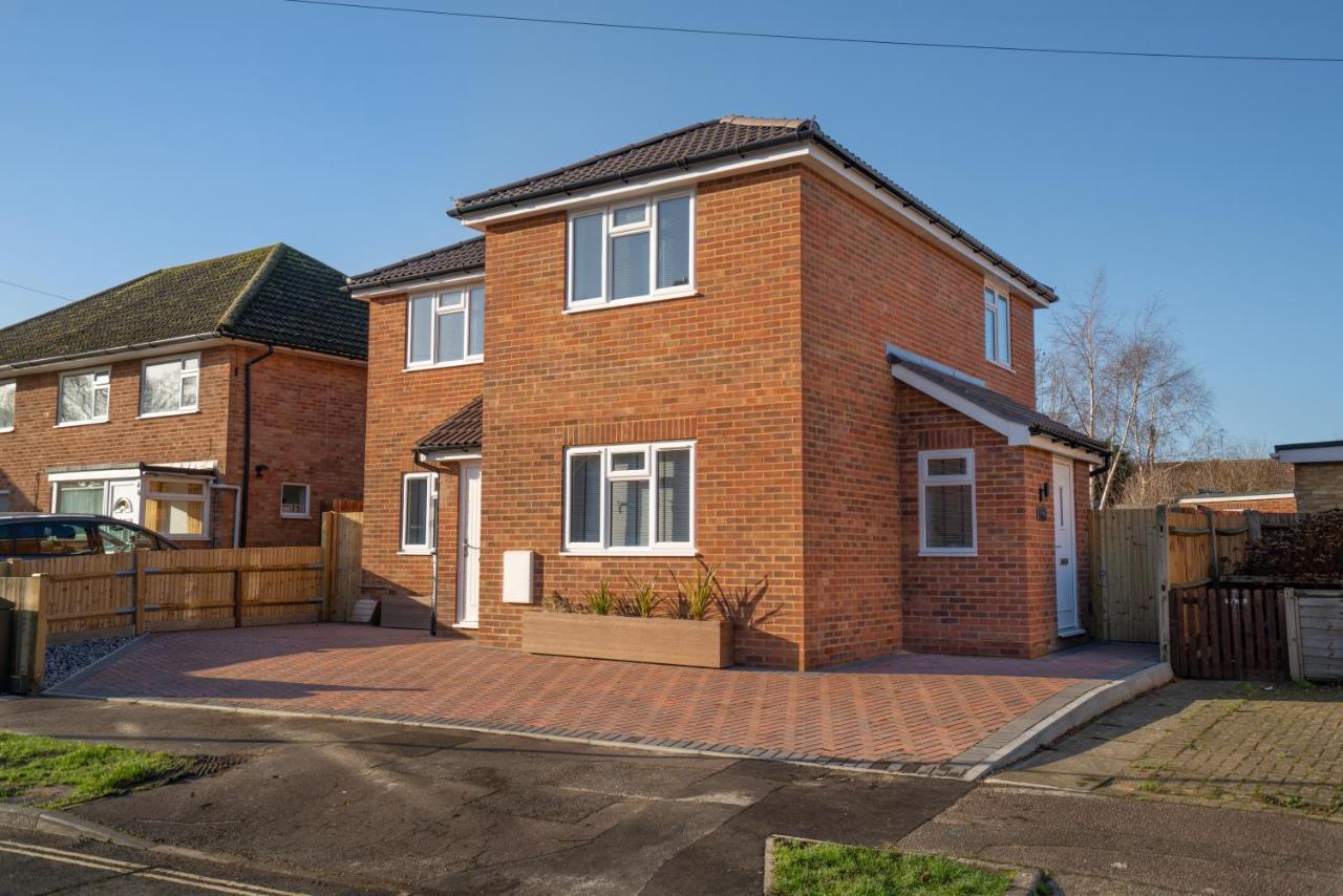 Mill Road Ground Floor Apartment Crawley  Luaran gambar